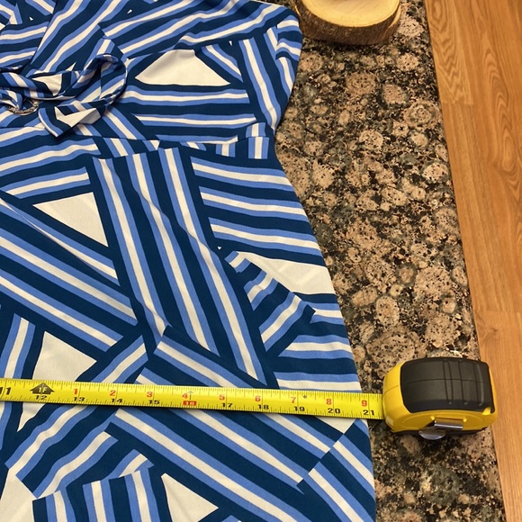 NWOT Ivanka Trump blue white geometric stripe faux wrap sheath, size M - Picture 14 of 15